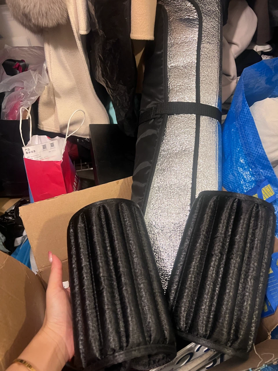 Car Seat Shoulder Pad/ cushion + car window sunshades - photo 5