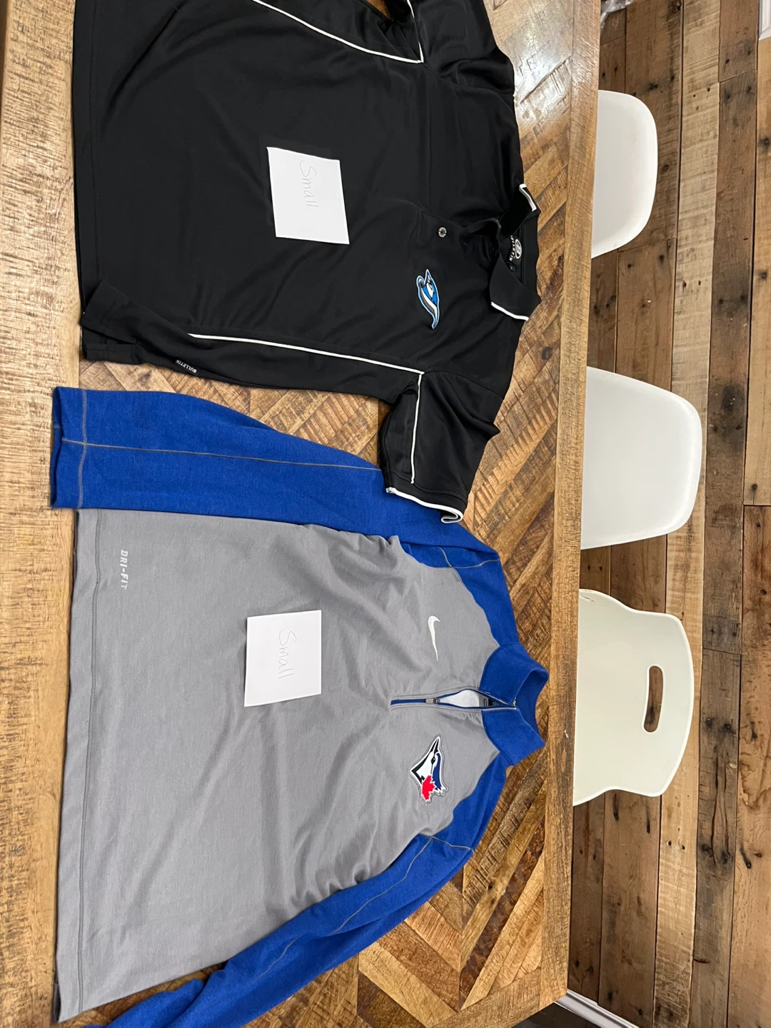 Assorted NHL and Sports Team Apparel - photo 4