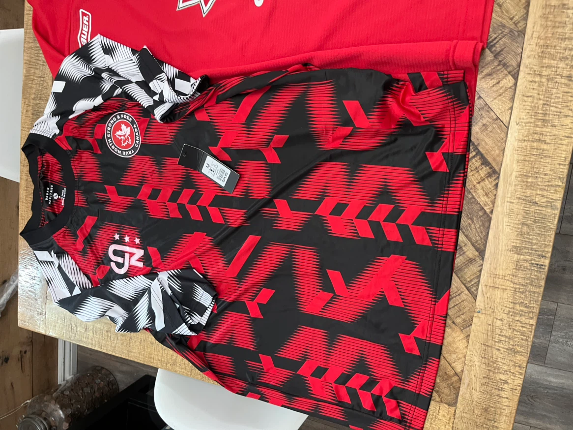 Assorted Sports Team Apparel - photo 2