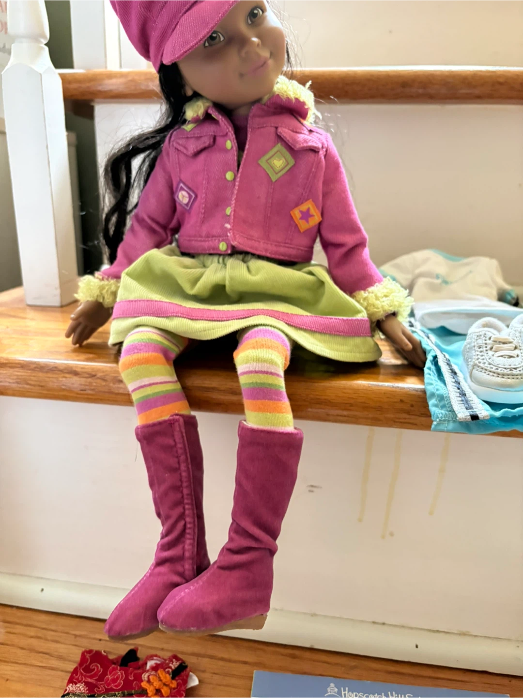 American Girl Hopscotch Hill Skylar Doll with Accessories - photo 3
