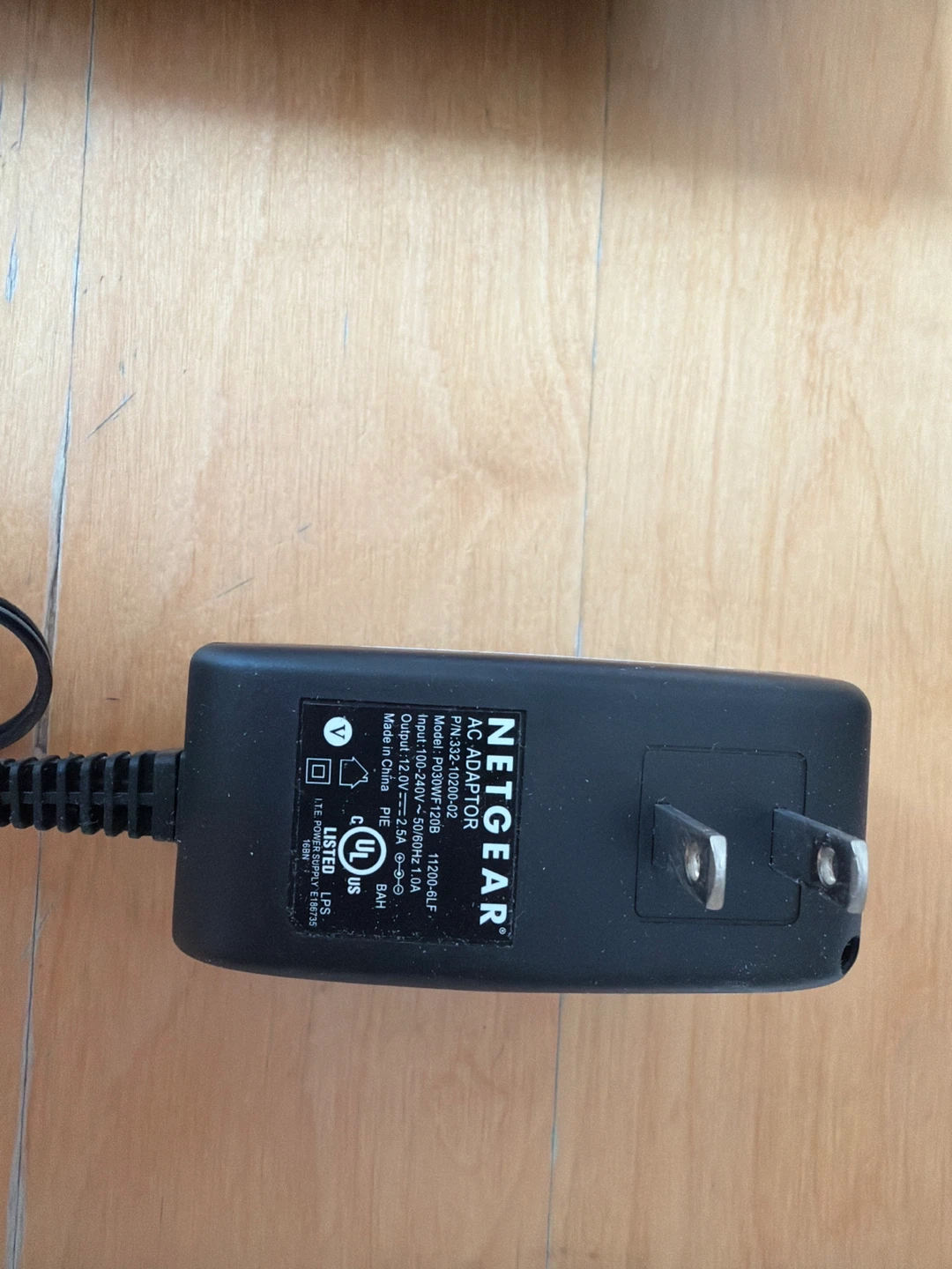 NETGEAR WiFi range extender w AC Adapter - photo 2