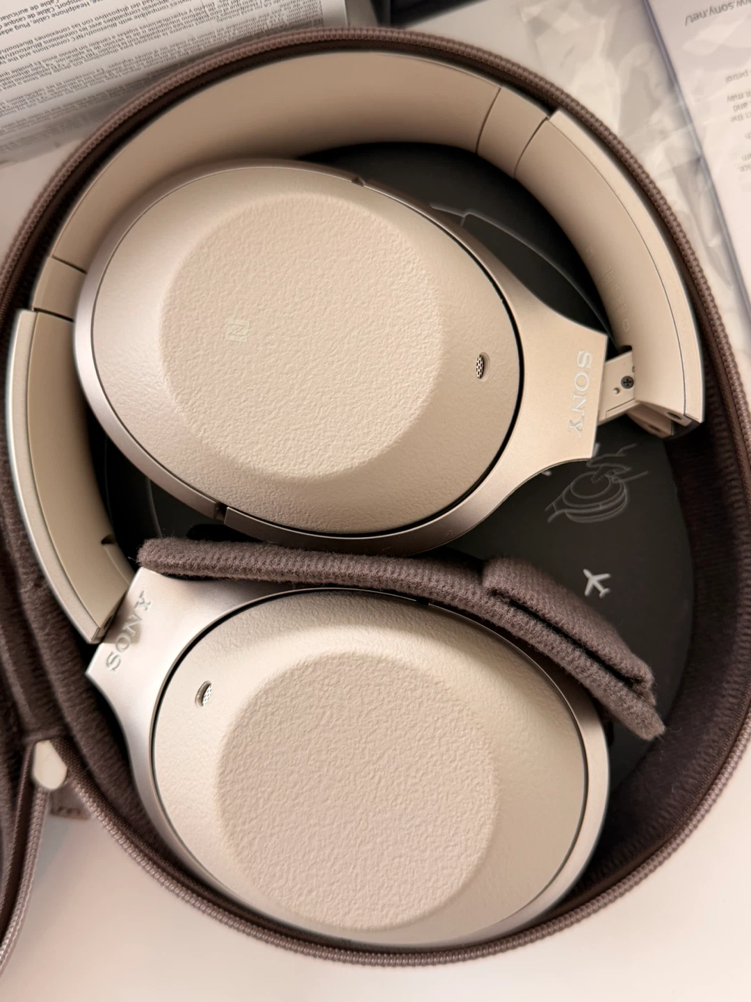 Sony WH-1000XM2 Wireless Noise Canceling Headphones - photo 5