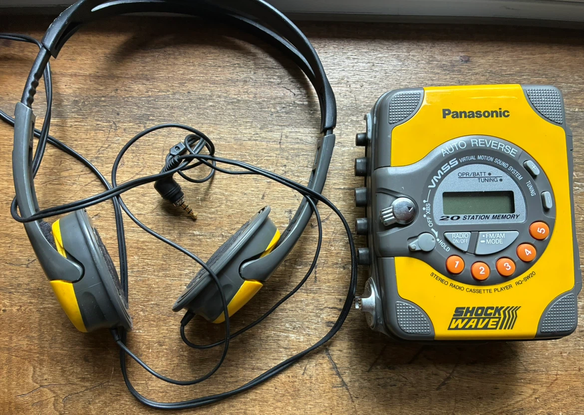 Vintage Panasonic Shock Wave RQ-SW20 Cassette Radio Walkman - photo 4