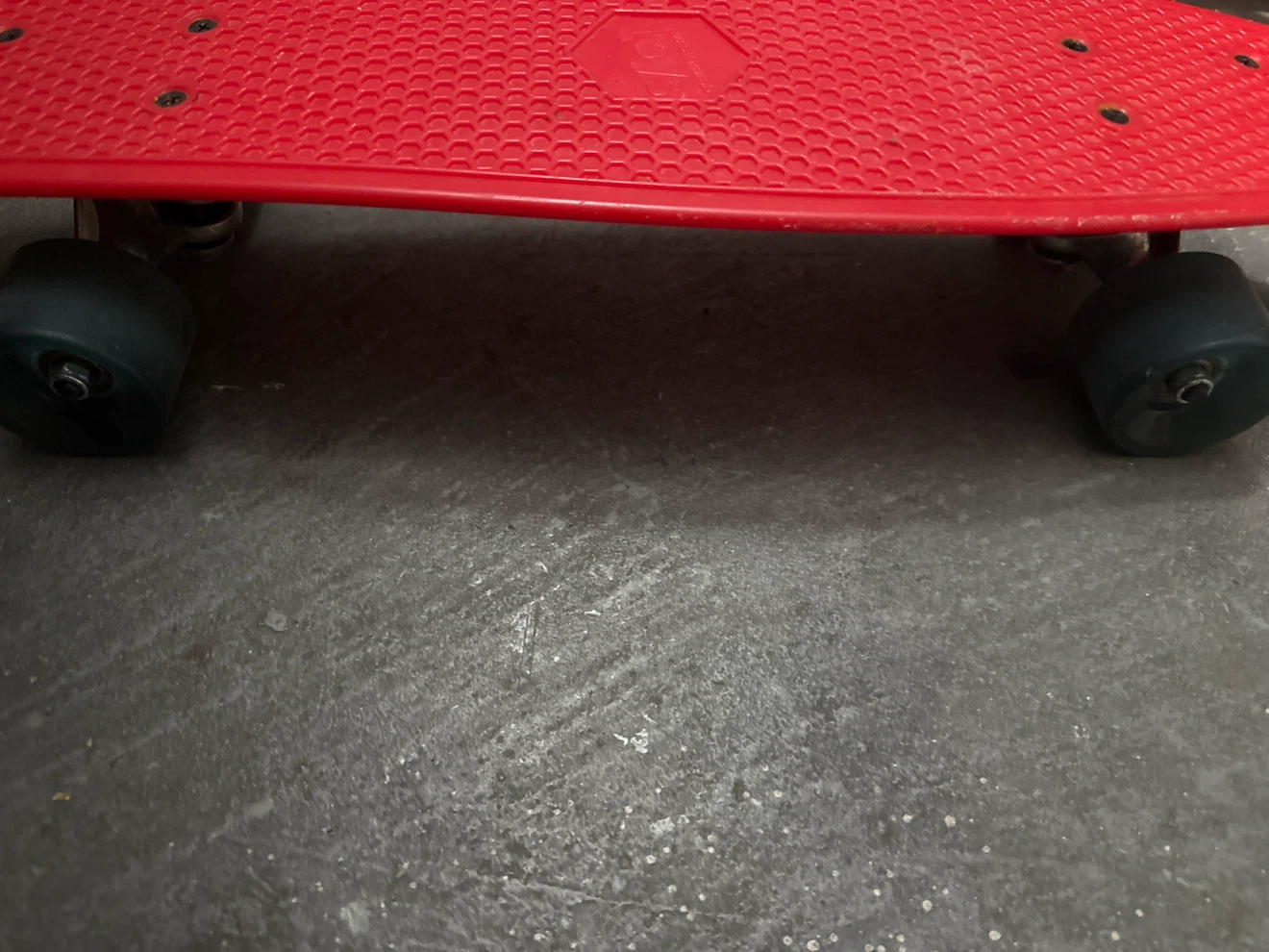 Red Skateboard - photo 2