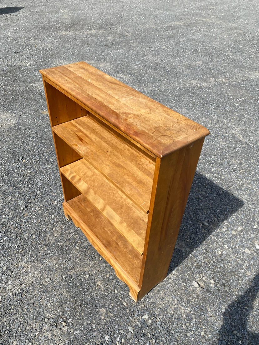 Vintage Walnut Bookcase / Display Shelf (CAN DELIVER) - photo 5