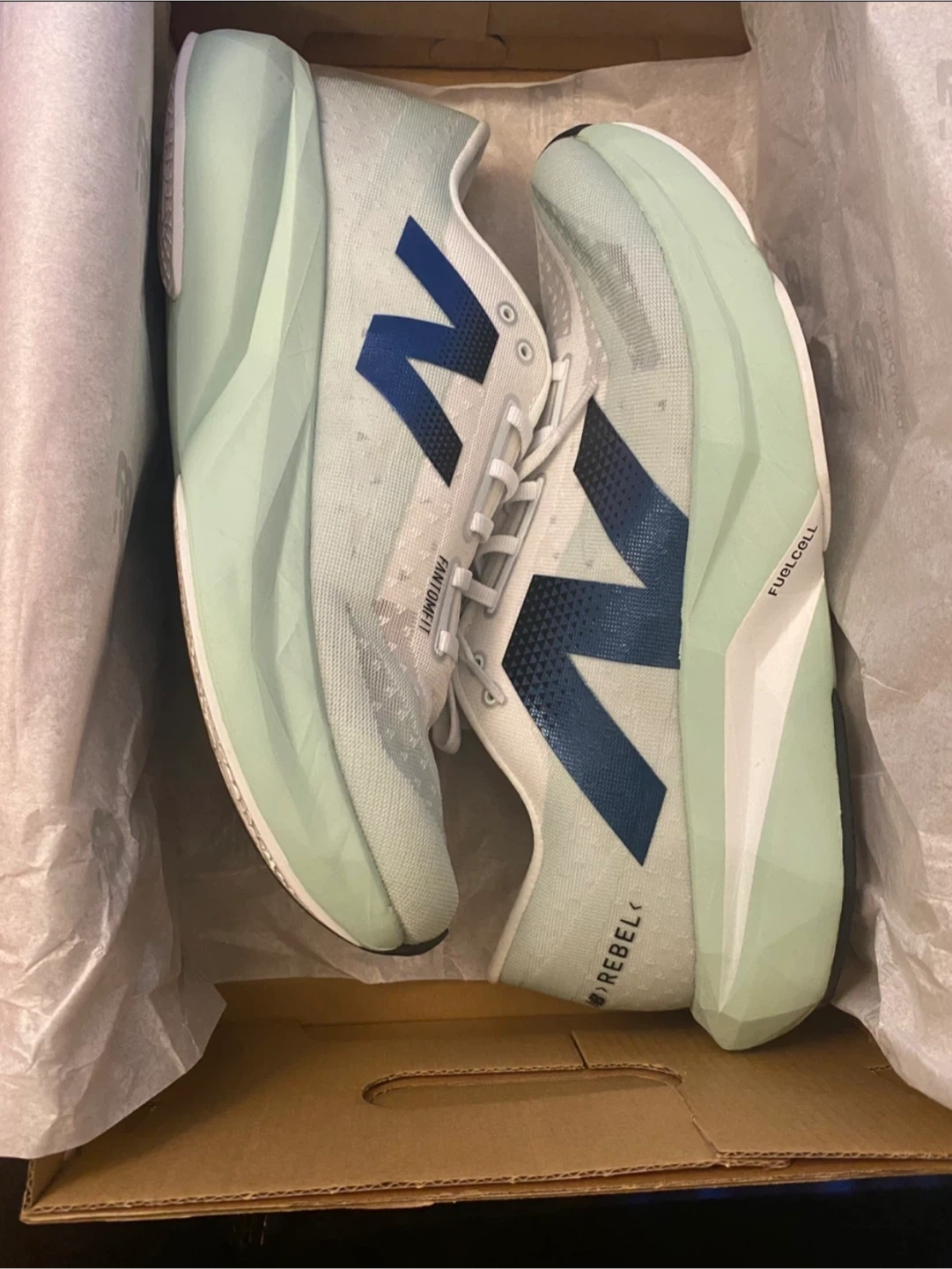 New Balance Revel V4 "Clay ash"