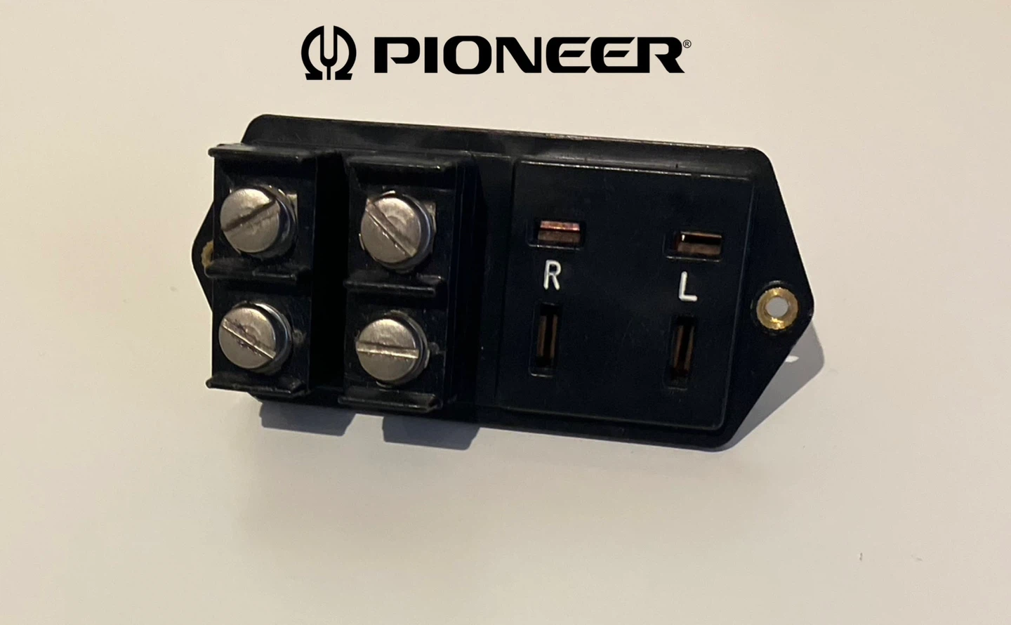 Vintage pioneer SX receiver speaker terminal