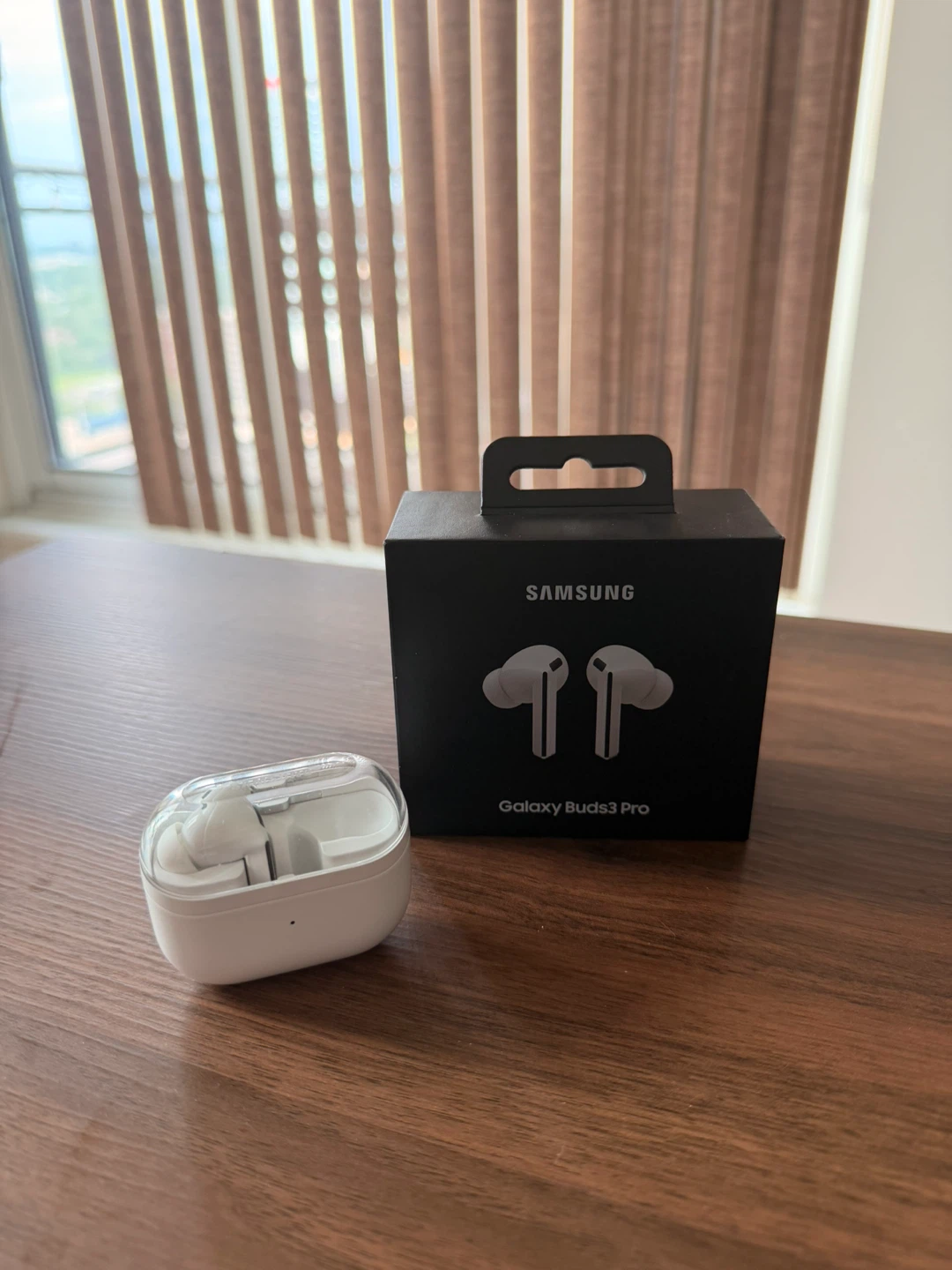 Samsung Galaxy Buds3 Pro (only left bud)
