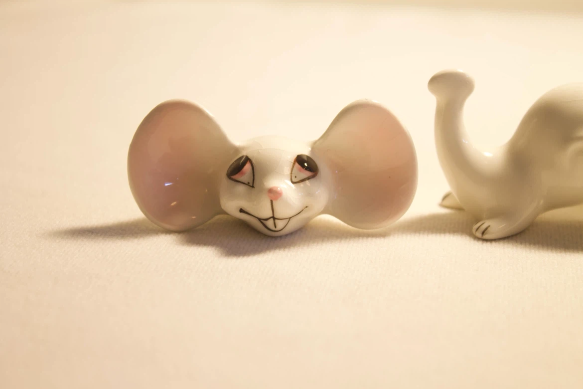 Vintage Bone China Mouse Bobblehead Kitsch Style - photo 3