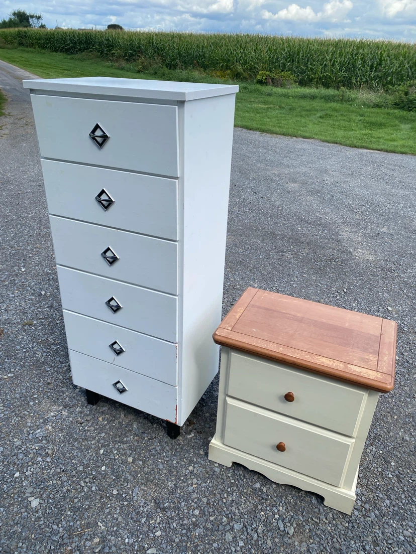 Vintage Tall Chest of Drawers / Nightstand (CAN DELIVER) - photo 2