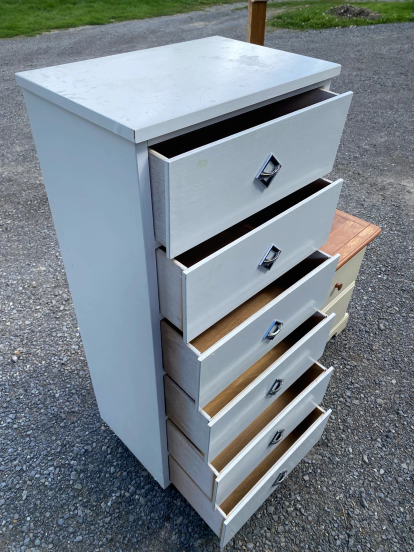 Vintage Tall Chest of Drawers / Nightstand (CAN DELIVER) - photo 3