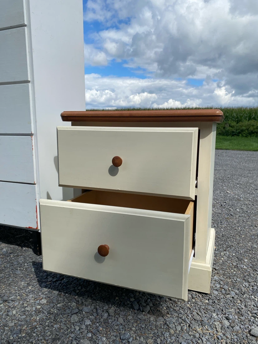 Vintage Tall Chest of Drawers / Nightstand (CAN DELIVER) - photo 4