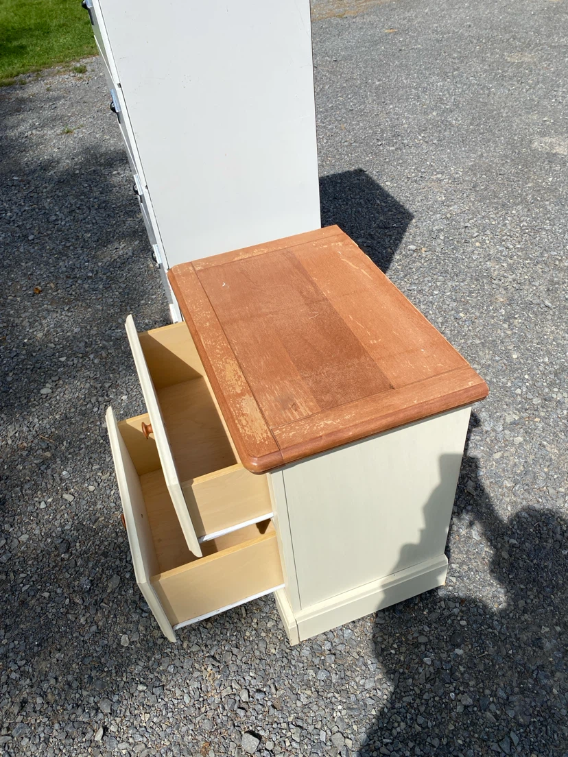 Vintage Tall Chest of Drawers / Nightstand (CAN DELIVER) - photo 5