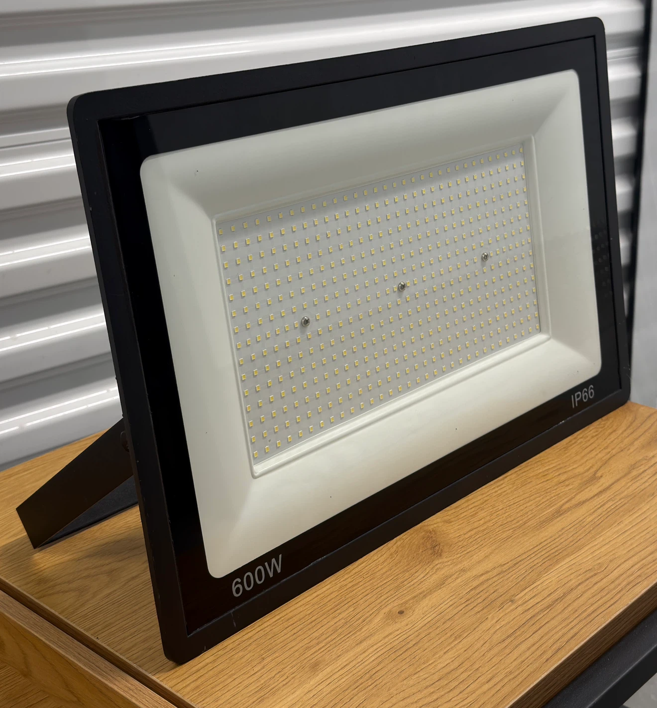 600W LED Outdoor Flood Light IP66 - Heavy Duty