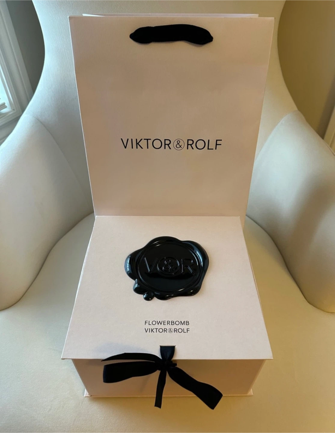 NEW! Viktor & Rolf, LeSportsac, Roots, Pandora Gift Packaging