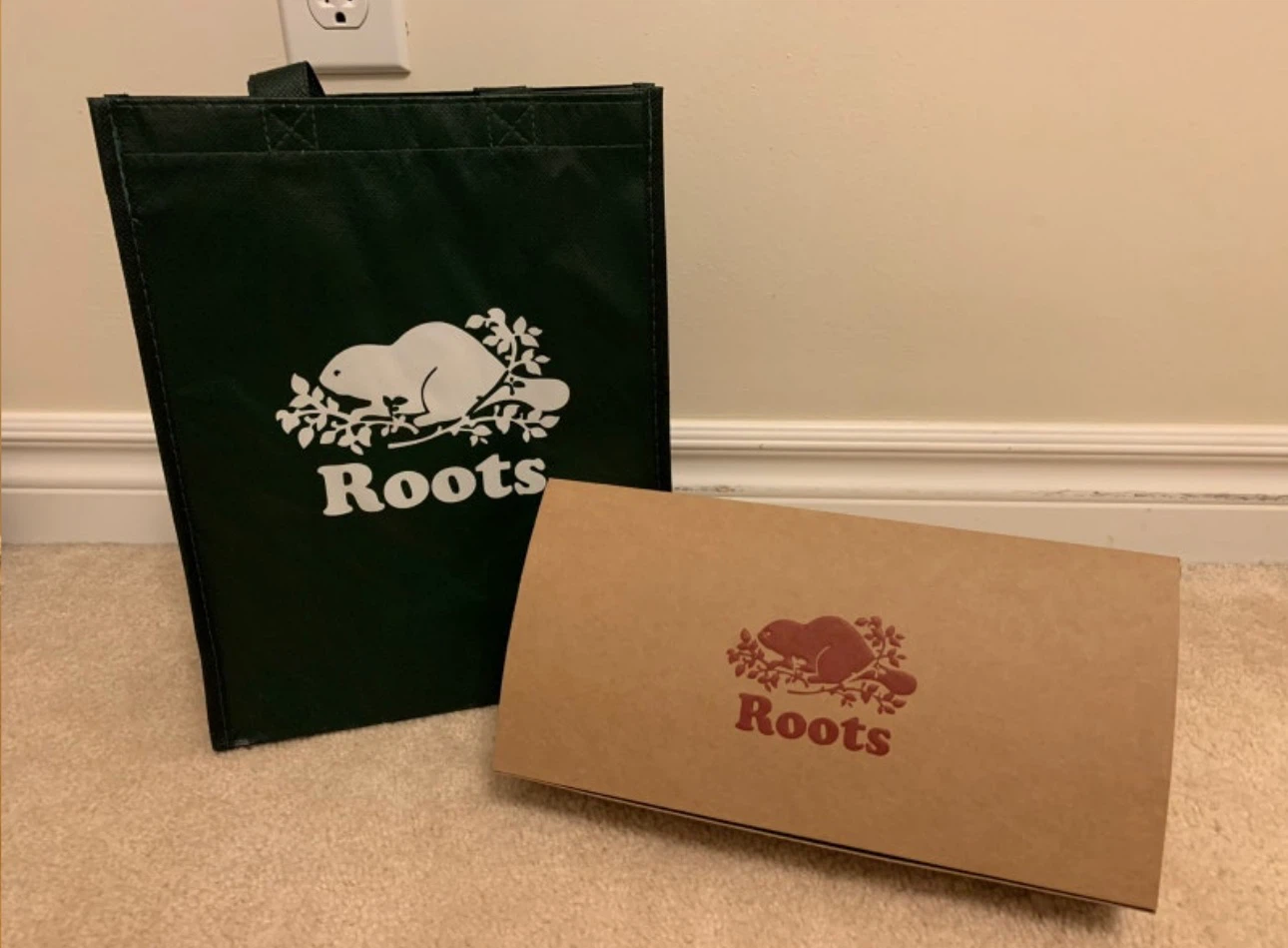 NEW! Viktor & Rolf, LeSportsac, Roots, Pandora Gift Packaging - photo 5