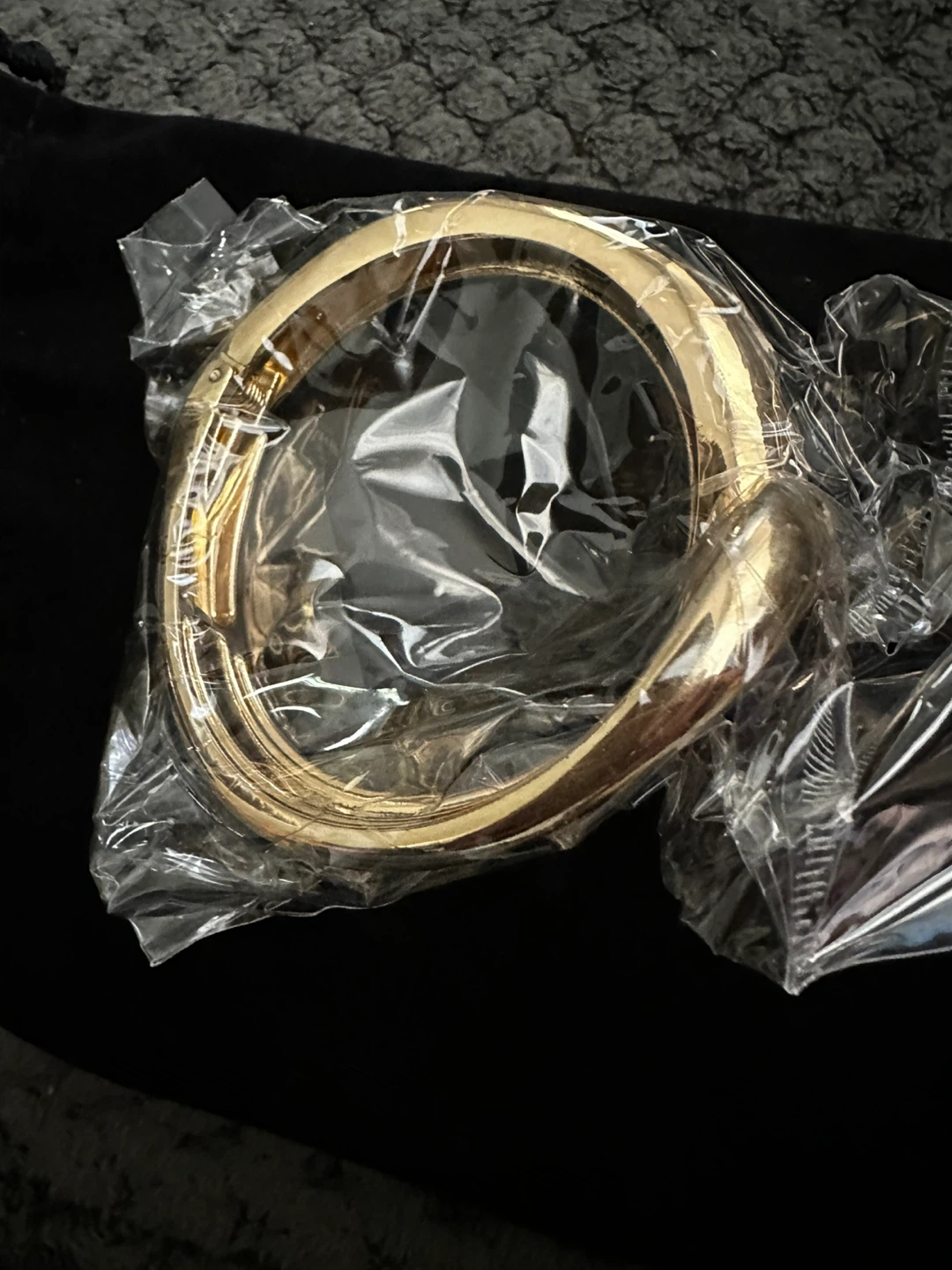 Gold-Tone Metal Hinged Bangle Bracelet - photo 4