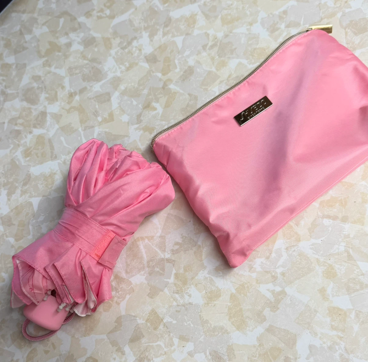 Shiseido Pink Umbrella and Pouch Set - photo 3