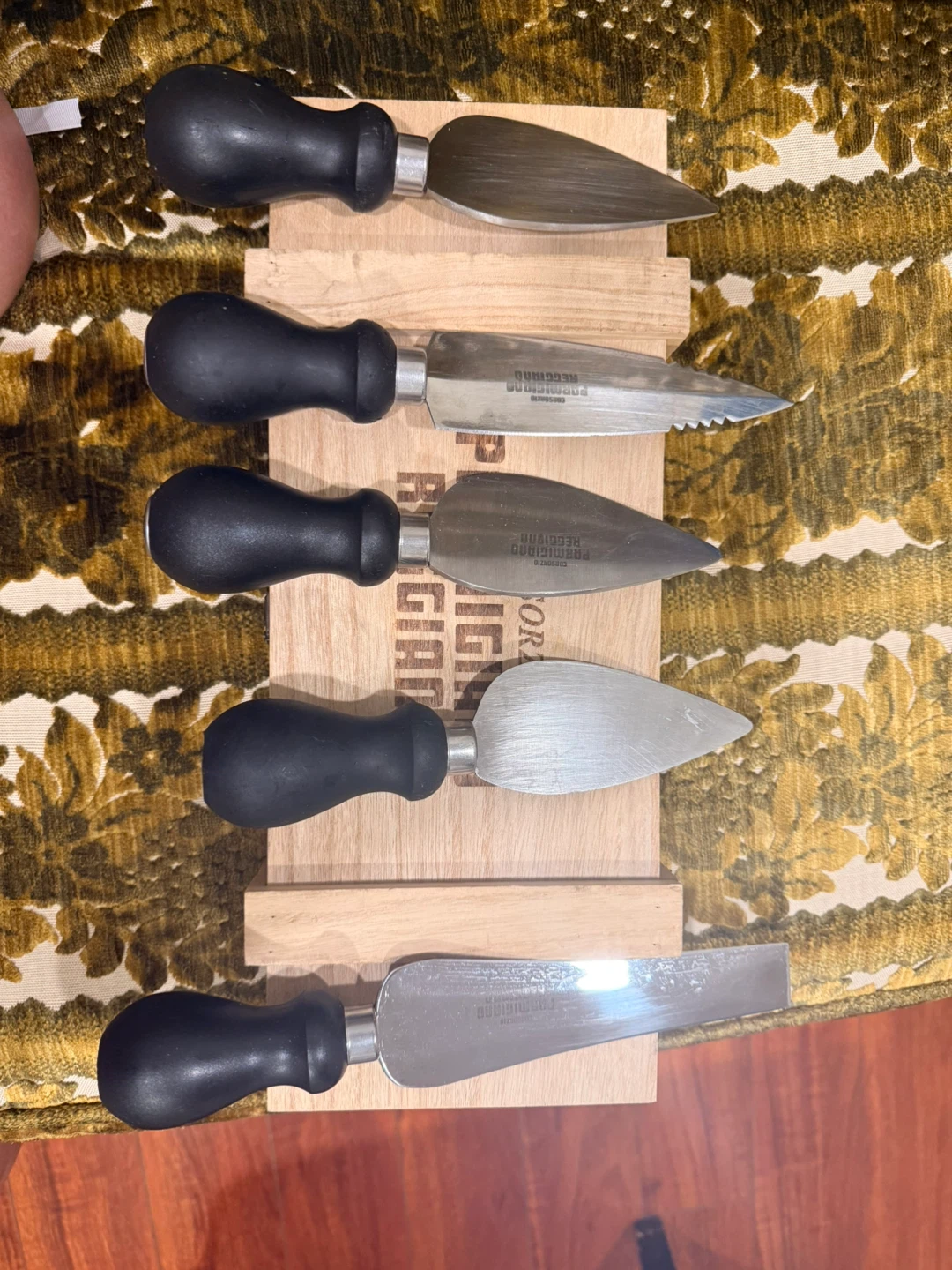 Consorzio Parmigiano Reggiano Cheese Knife Set with Wooden Box