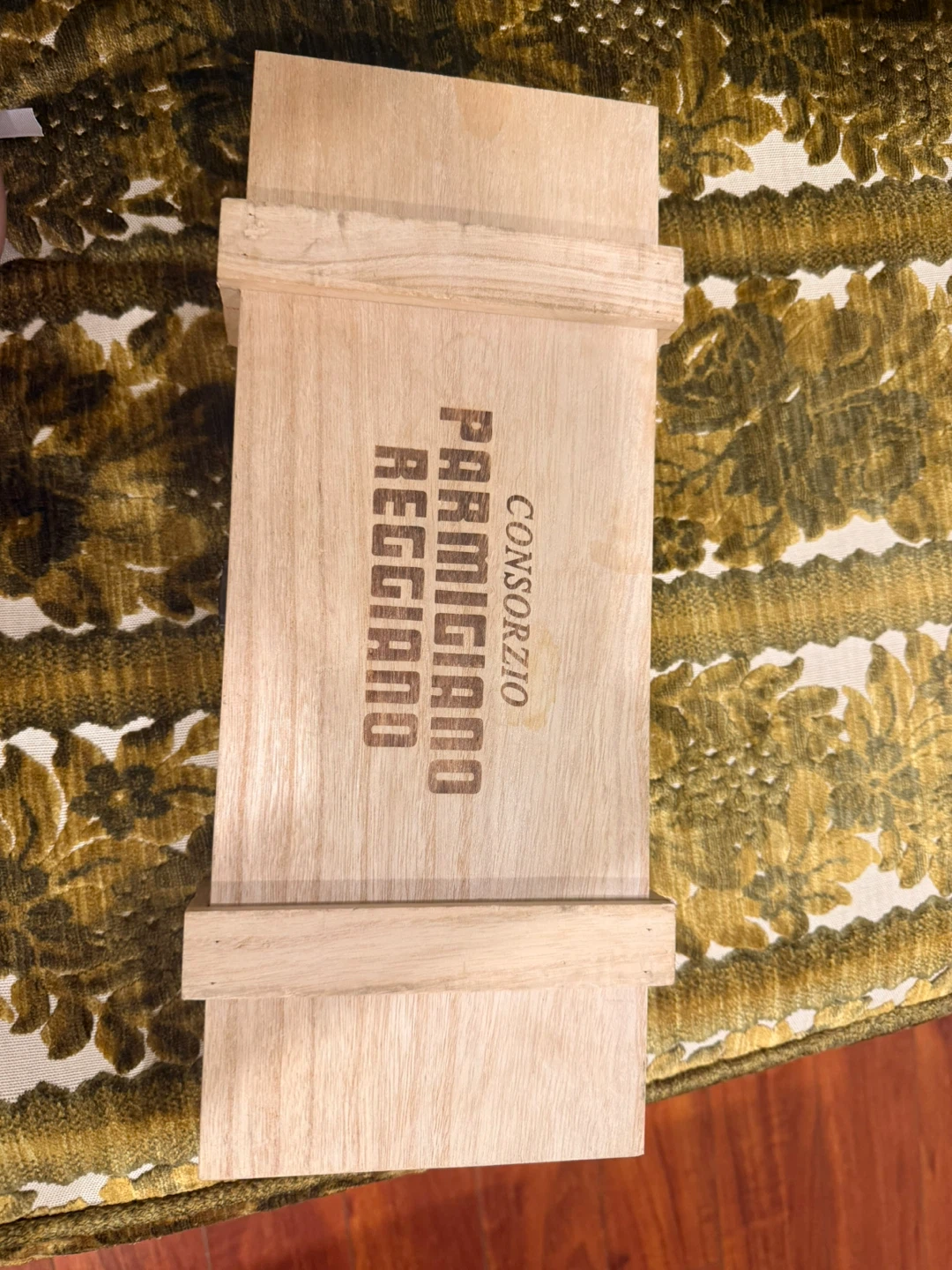 Consorzio Parmigiano Reggiano Cheese Knife Set with Wooden Box - photo 3
