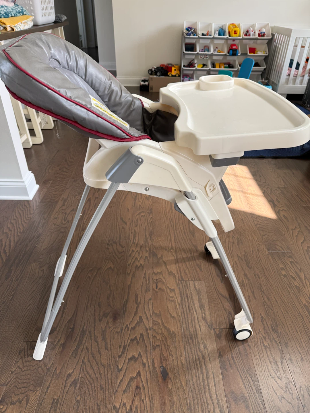 Graco TableFit high chair - photo 2