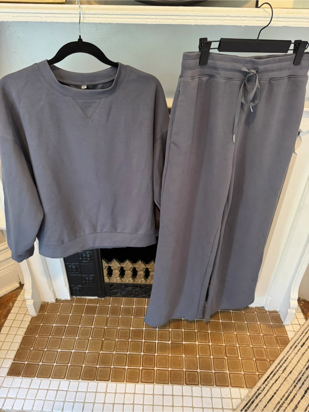 Women’s Blue Sweatshirt and Pants Set - Size M