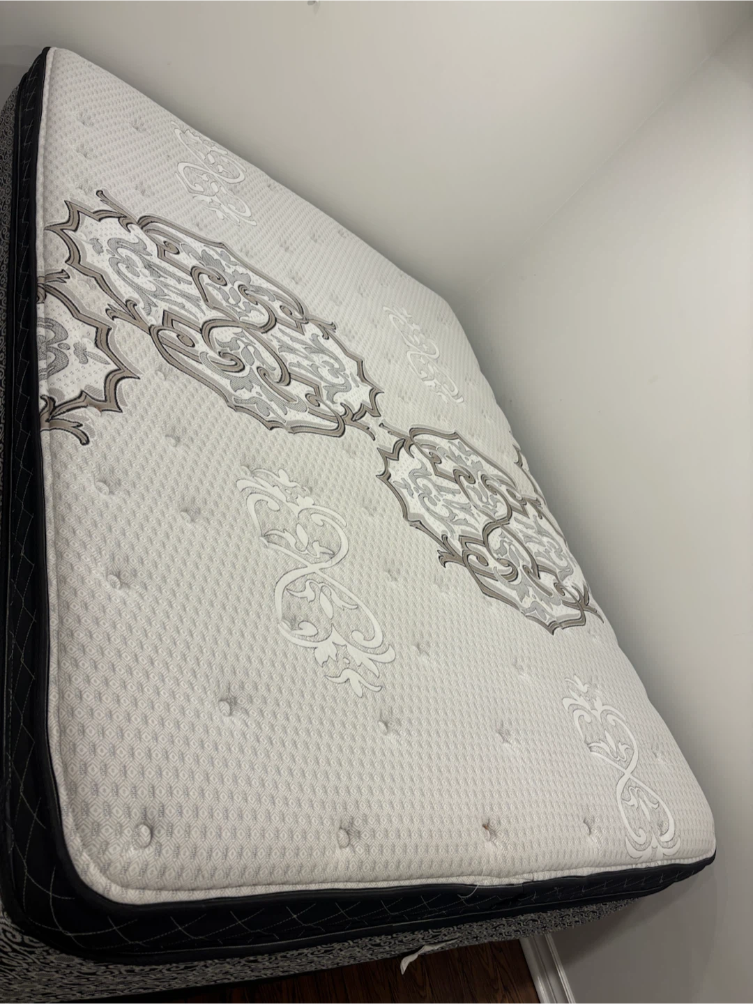 Sealy Mattress - photo 3