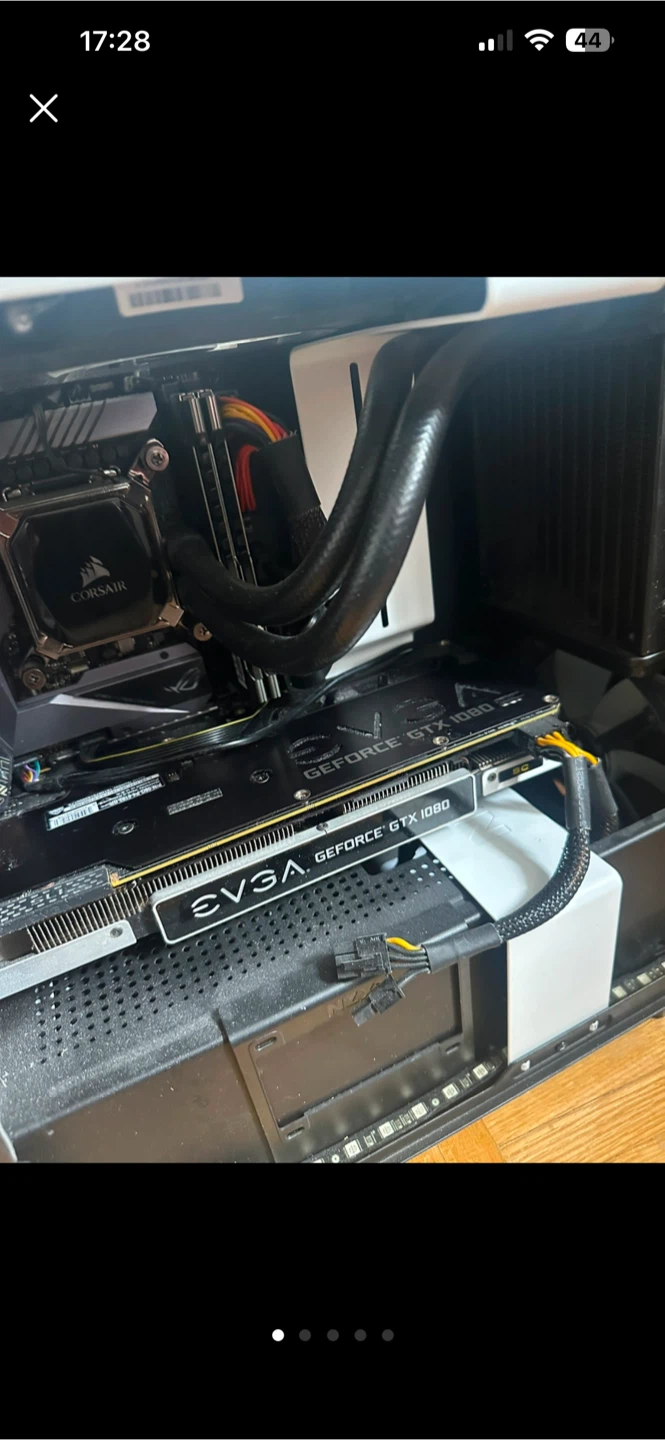 Gaming Setup Accessories Bundle - photo 2