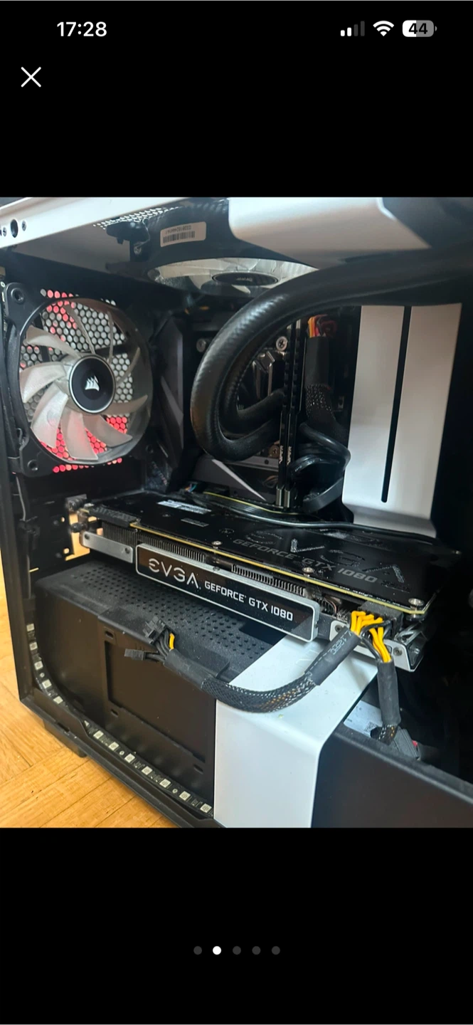 Gaming Setup Accessories Bundle - photo 3
