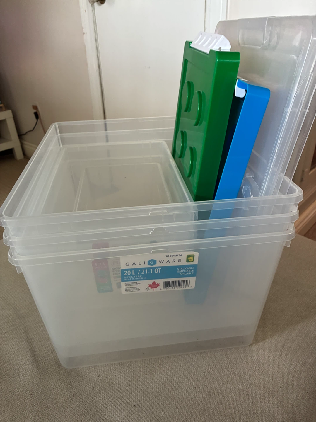 MOVING SALE: Set of plastic boxes