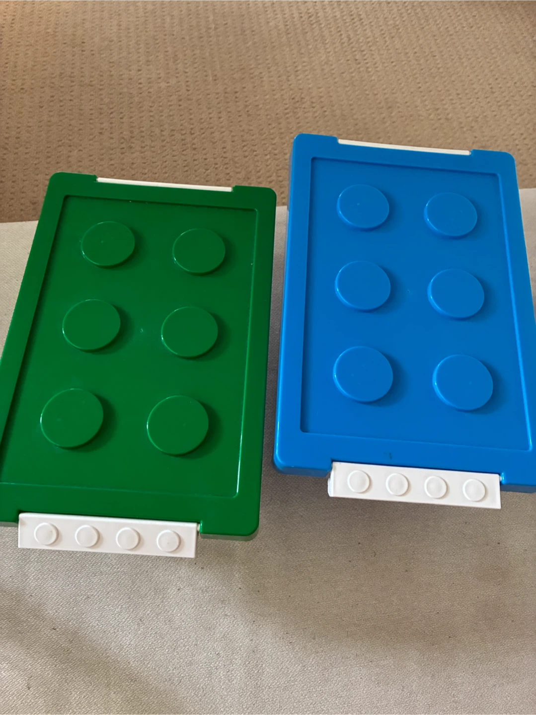 MOVING SALE: Set of plastic boxes - photo 5