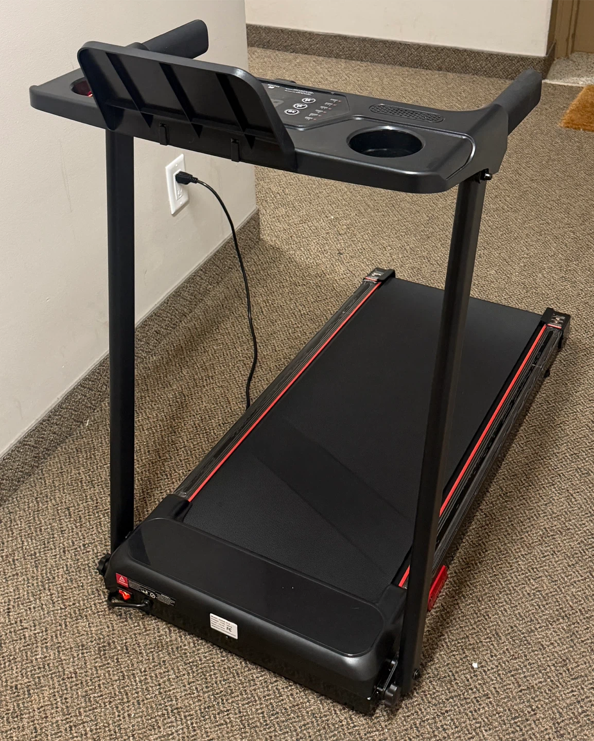 3.0HP Treadmill - Powers On, Needs Repair / Parts