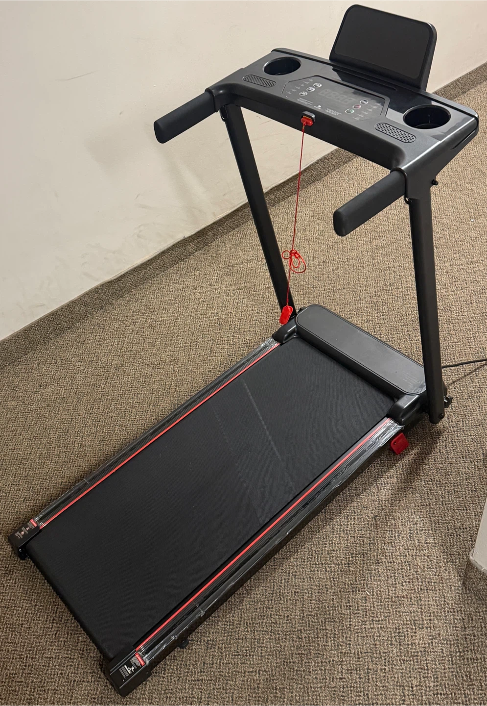3.0HP Treadmill - Powers On, Needs Repair / Parts - photo 4