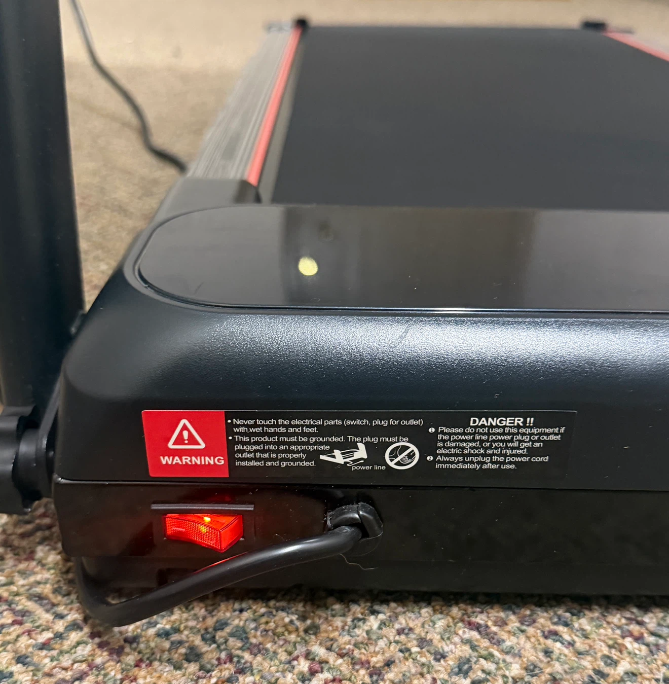 3.0HP Treadmill - Powers On, Needs Repair / Parts - photo 5