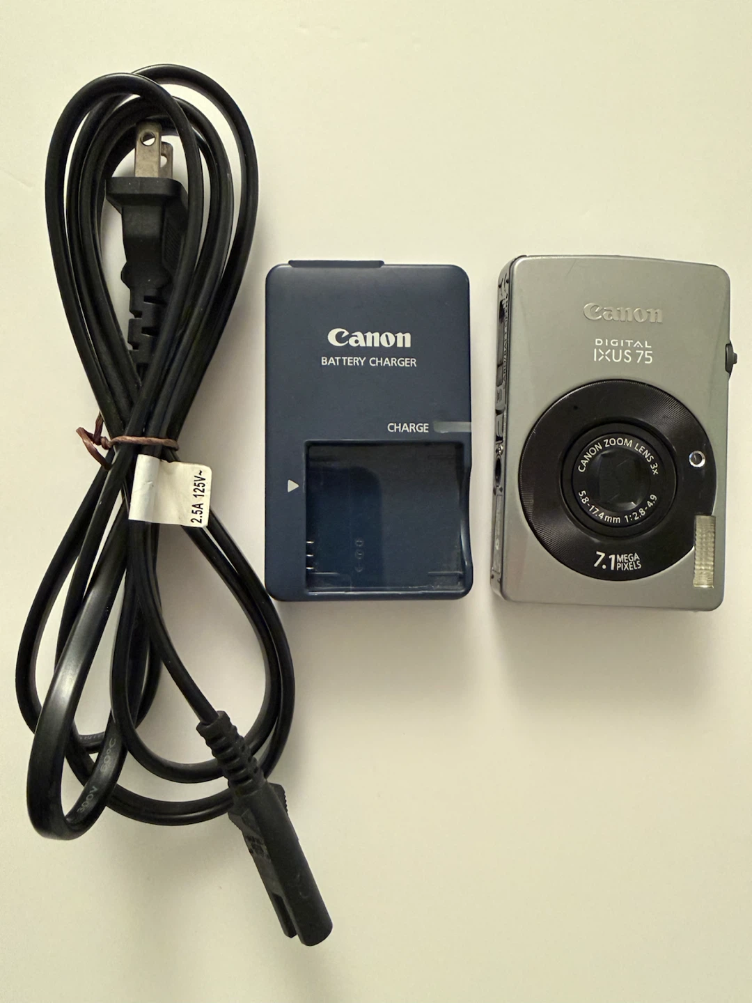 Canon Digital IXUS 75 Silver Camera