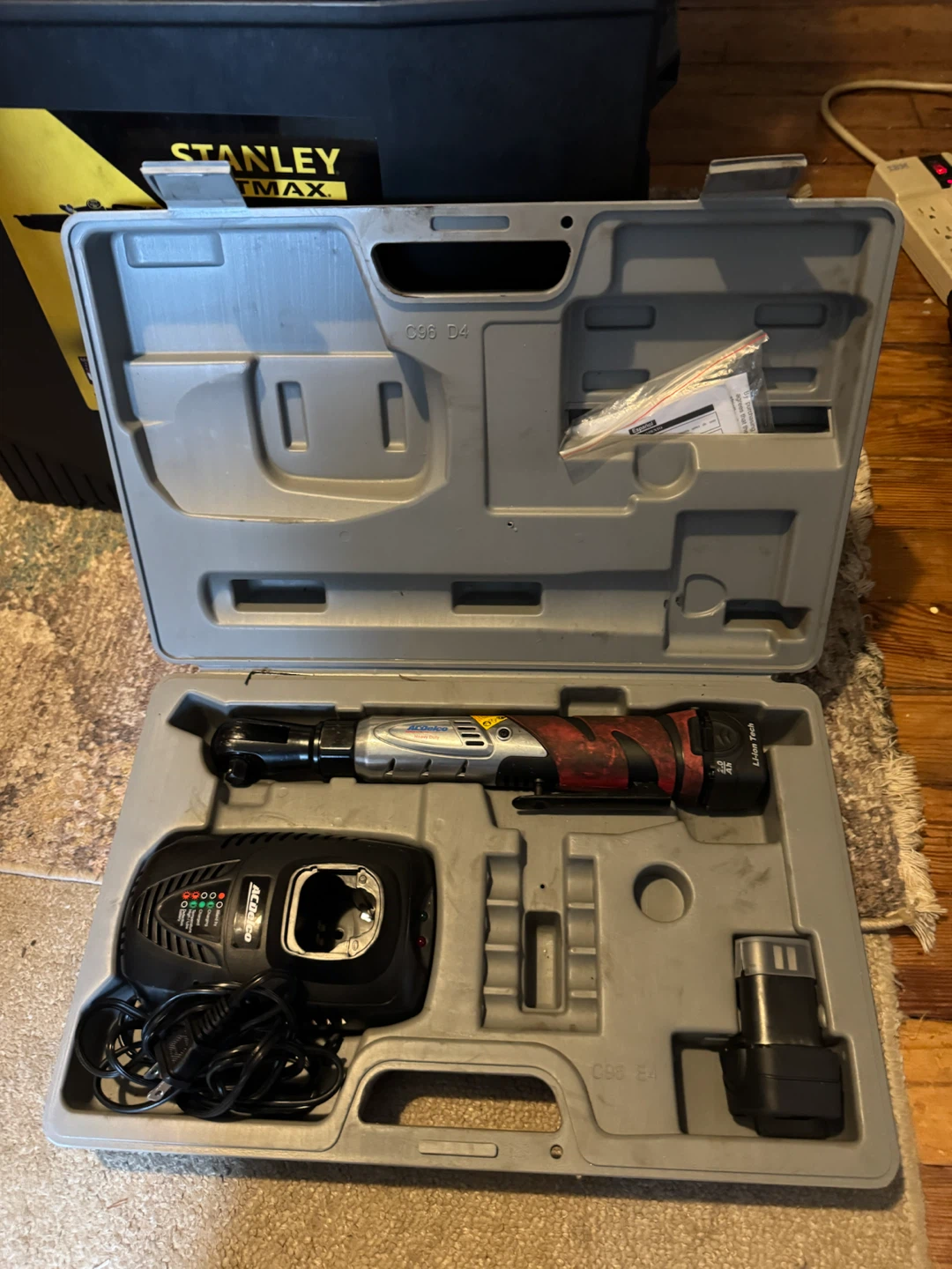 ACDelco Cordless Ratchet Set with Charger - photo 4