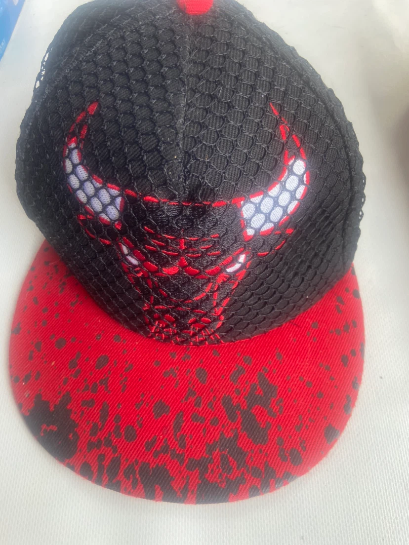 Chicago Bears & Chicago Bulls Hats - photo 2