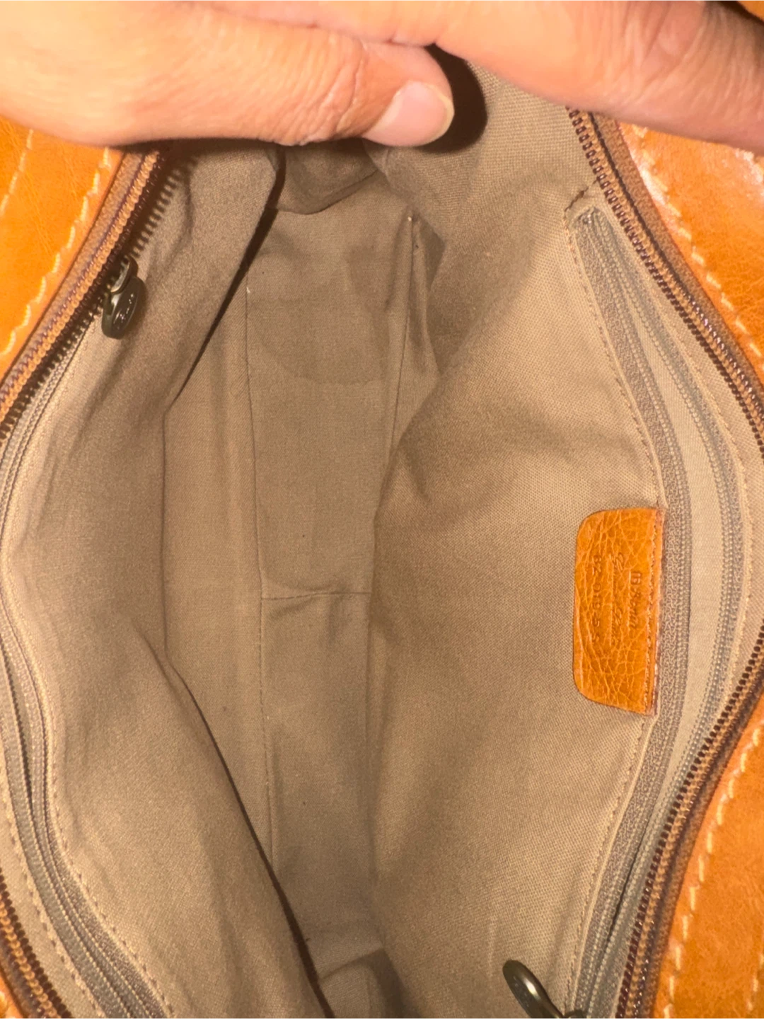 Bonia Genuine Leather Handbag - photo 4