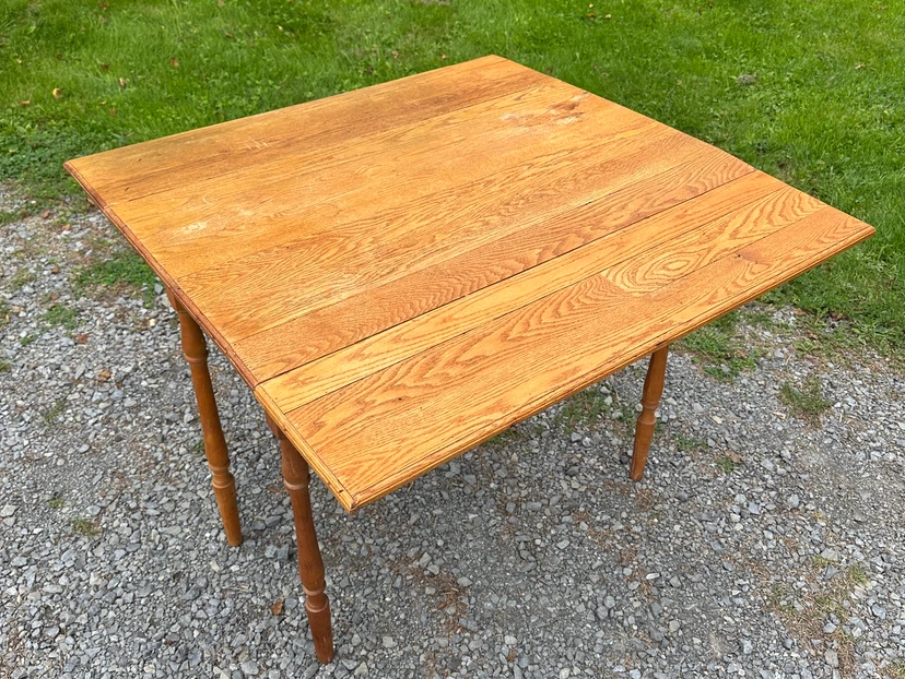 Antique Solid Oak Drop-Leaf Table (CAN DELIVER)