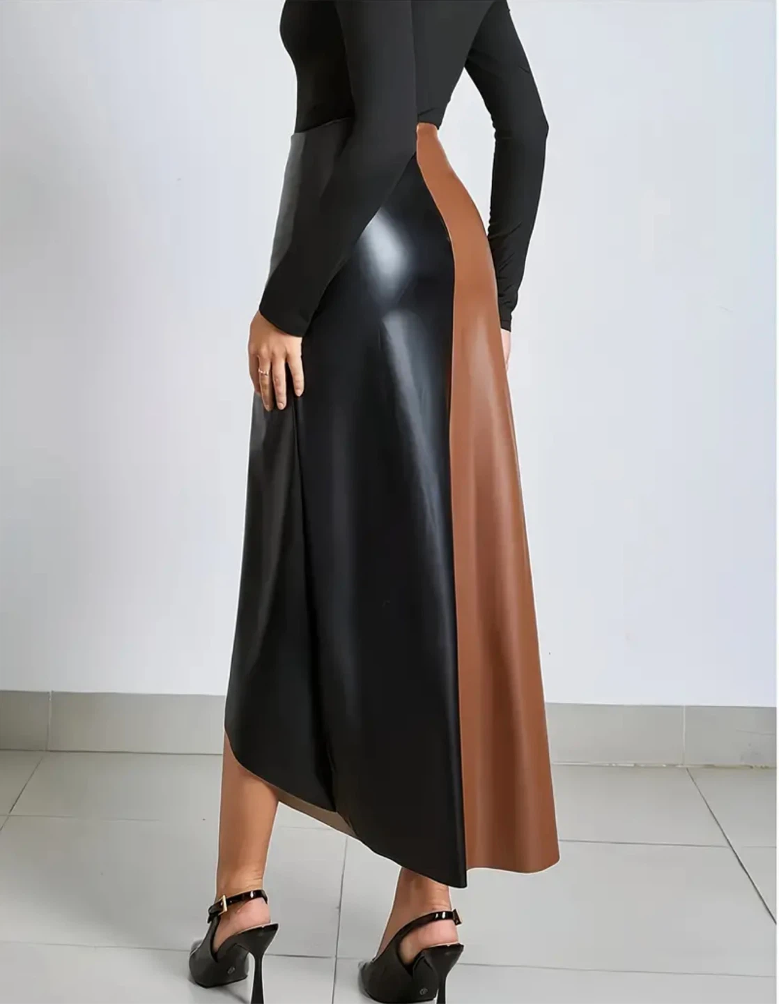 Colour-blocked faux leather midi skirt - photo 2