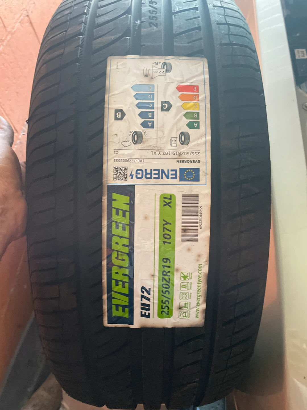 Evergreen EU72 Tire 255/50ZR19 107Y XL