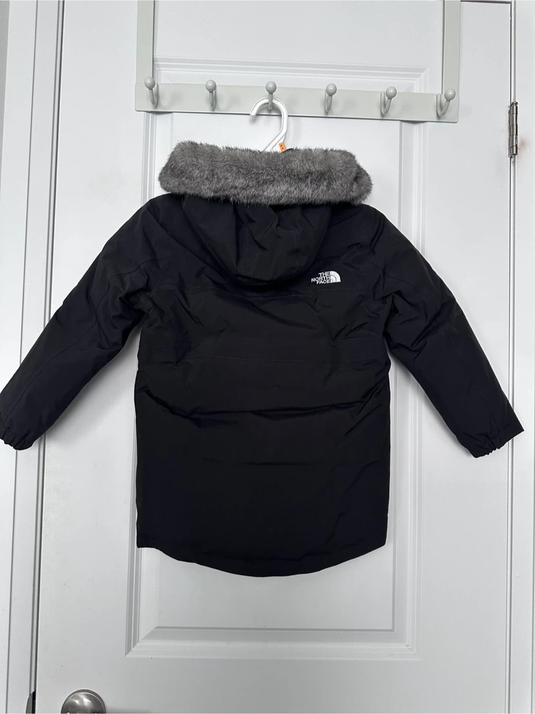 Brand new The North Face Kid's Arctic Parka TNF Black Size 5T - photo 4