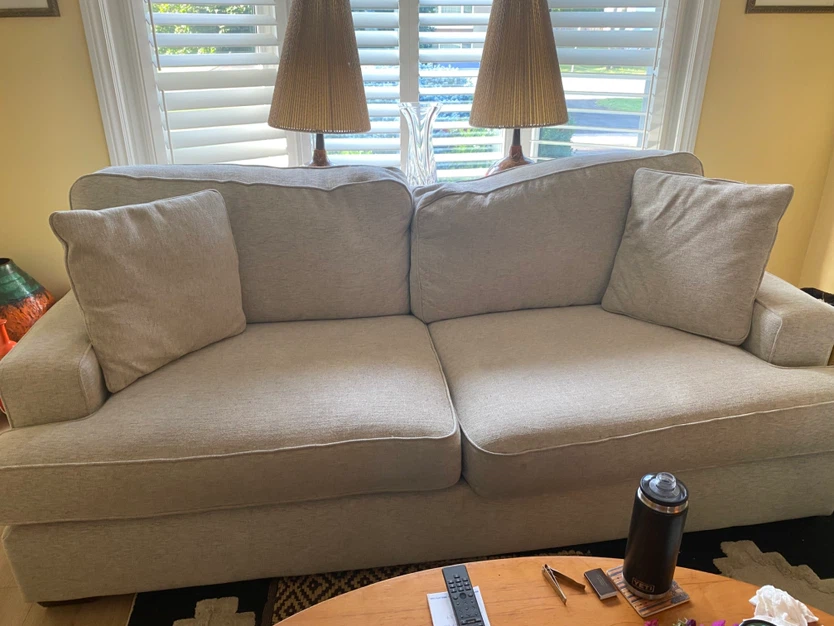 Light coloured sofas 2