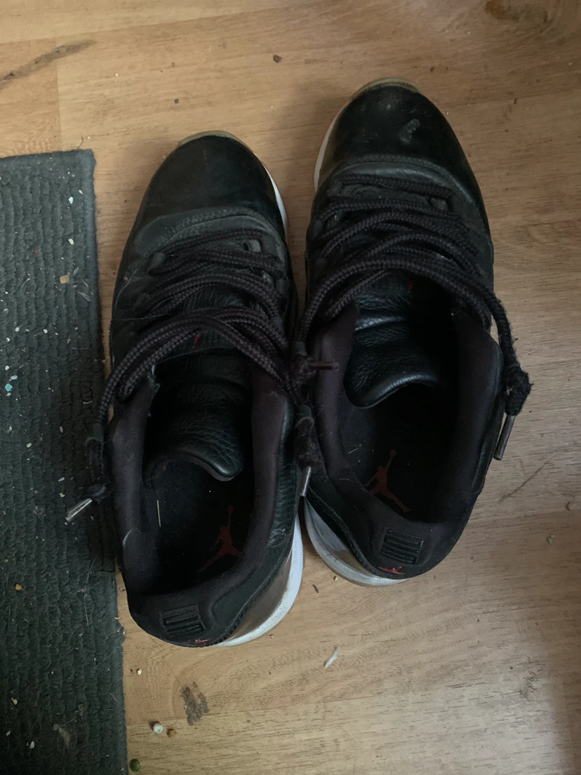Nike Air Jordan 11 Retro Mens Shoes