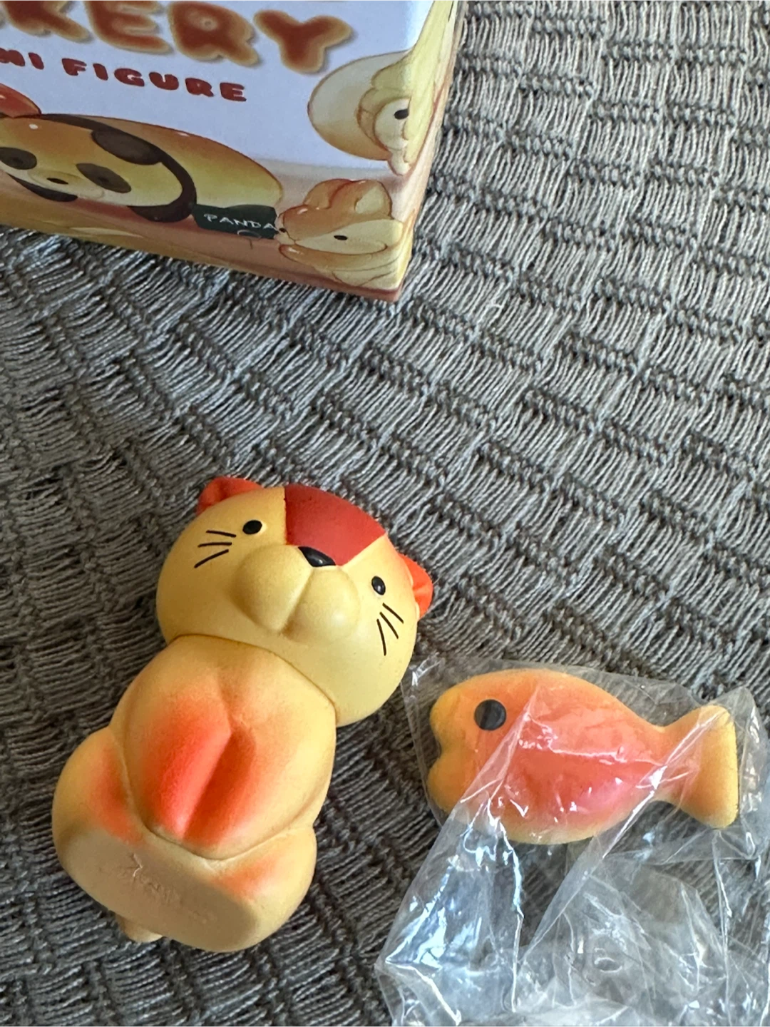 Animal Bakery Cat Mini Figure - photo 2