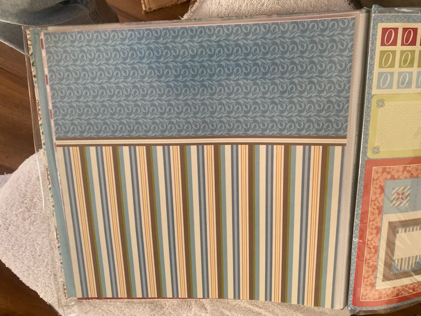 Scrapbooking 2 Albums with Decorative Stickers - photo 2