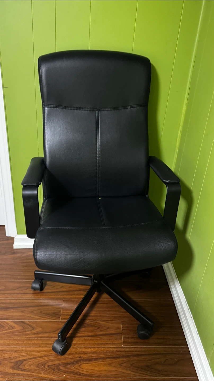 Black Office Desk Chair
