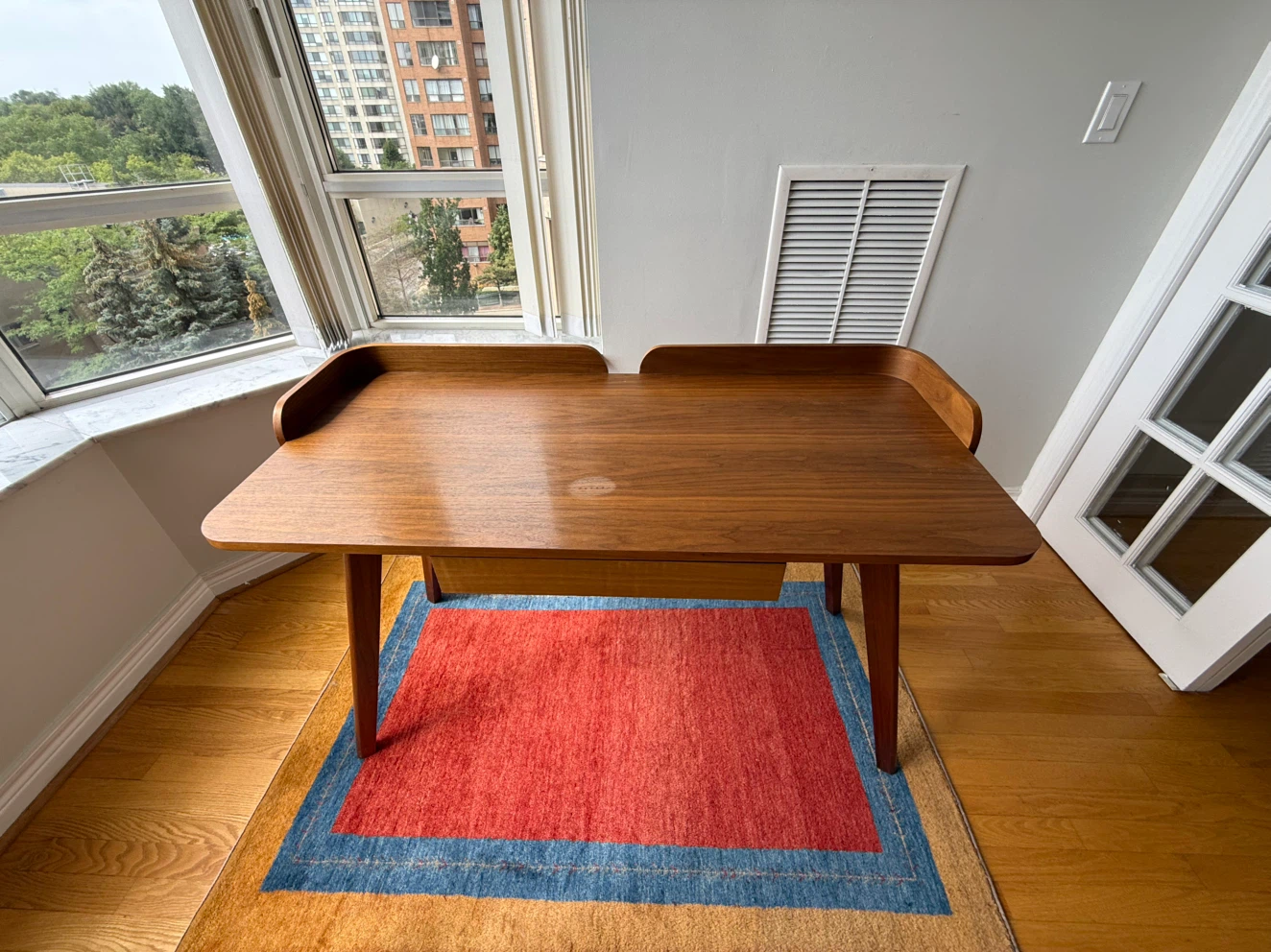Structube Mid-Century Modern Wooden Desk - photo 2