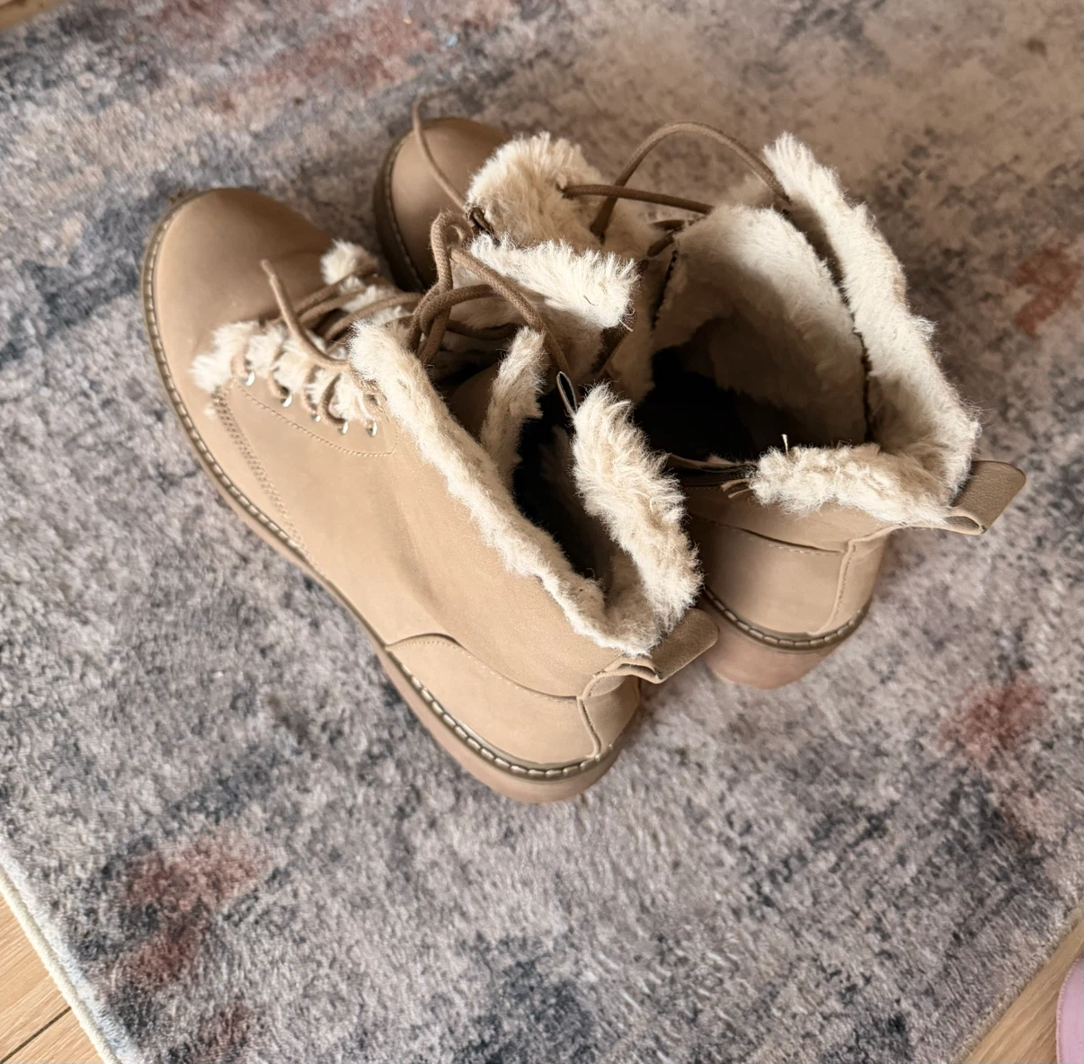 Steve Madden Faux Fur Boots - Size 9 - photo 2