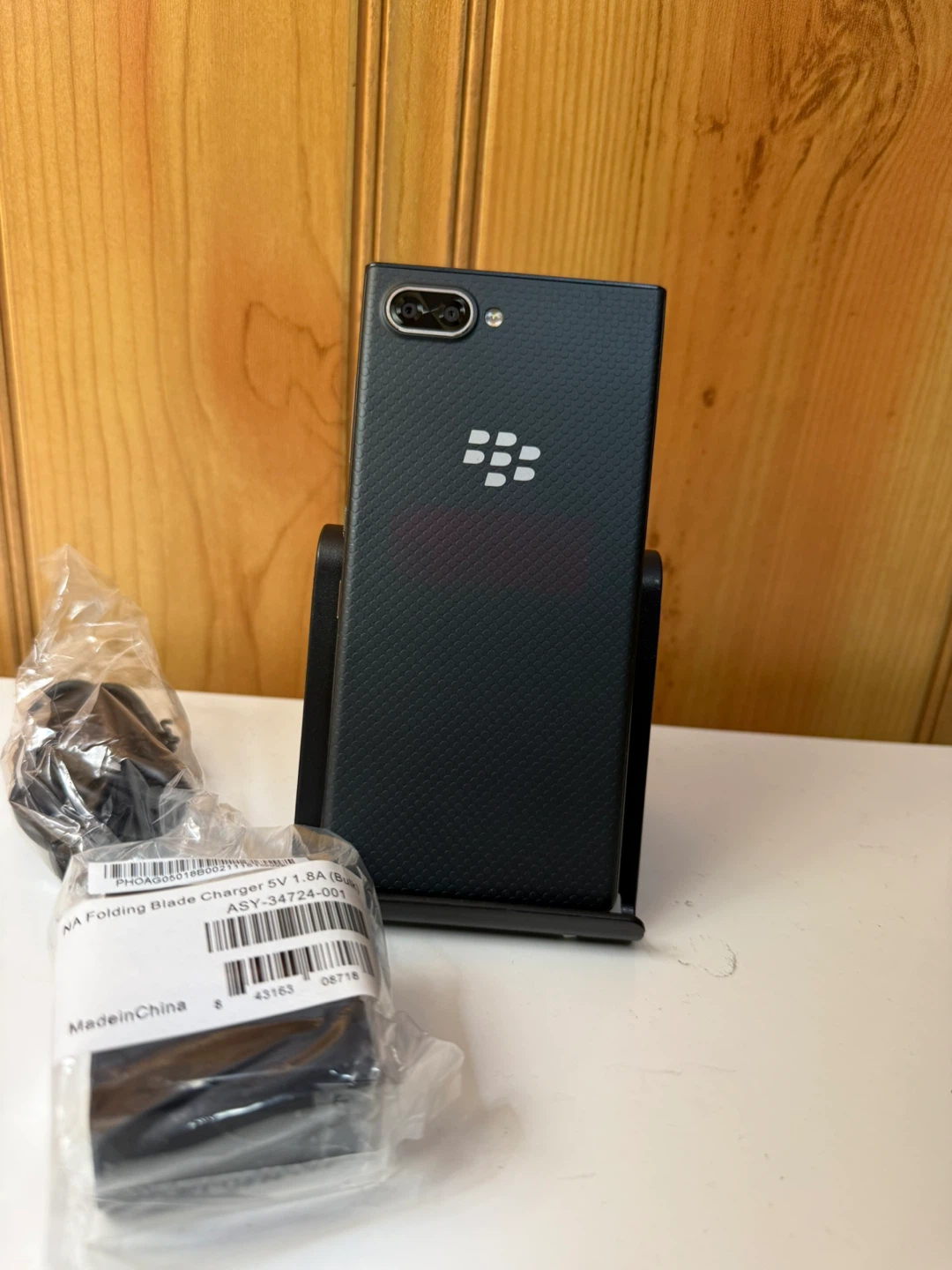BlackBerry KEY2 LE  Android OS SECURE - photo 2